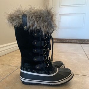 Joan of Arctic Women’s boots